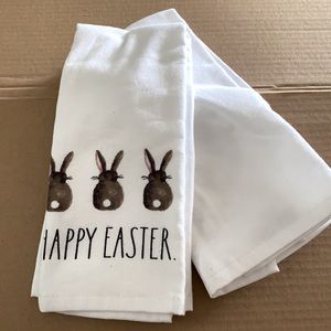 Rae Dunn White ‘Happy Easter’ Hand Towel